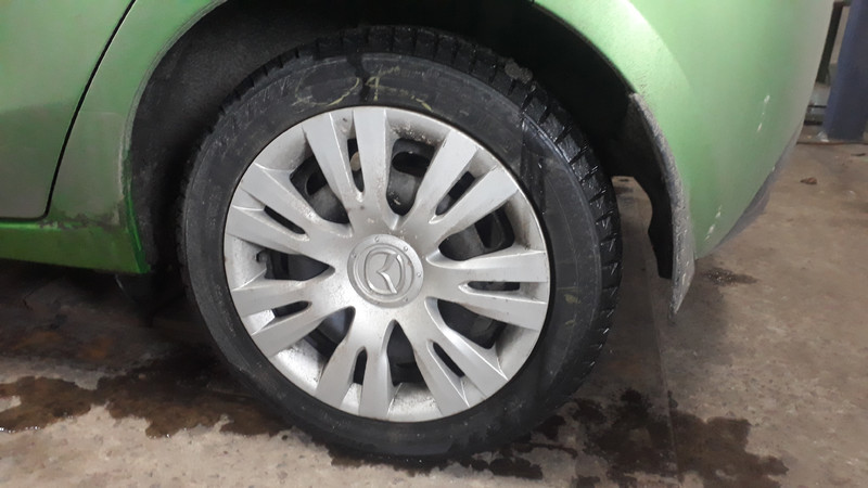 Колпак r15 Mazda 2 хэтчбек 2008 г.  1.5 л бензин Киев