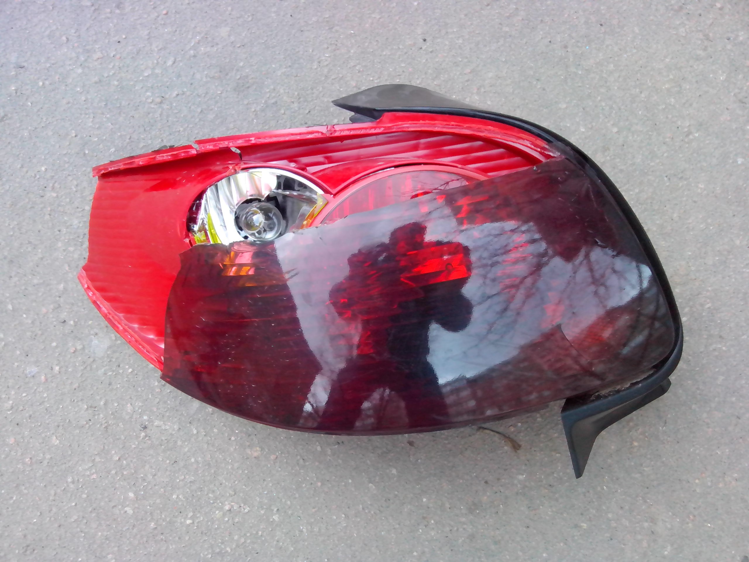 Задний фонарь 5723873S   Peugeot 206