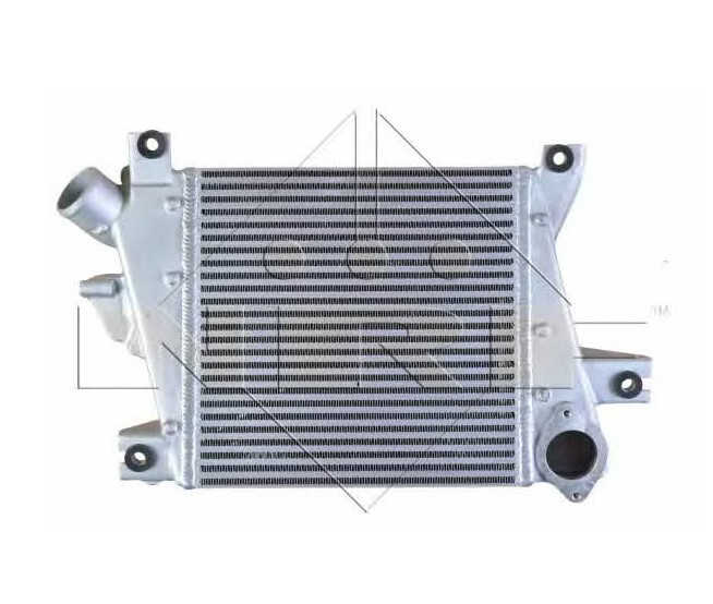 Радиатор ИНТЕРКУЛЕРА 14461-EQ400   Nissan X-Trail