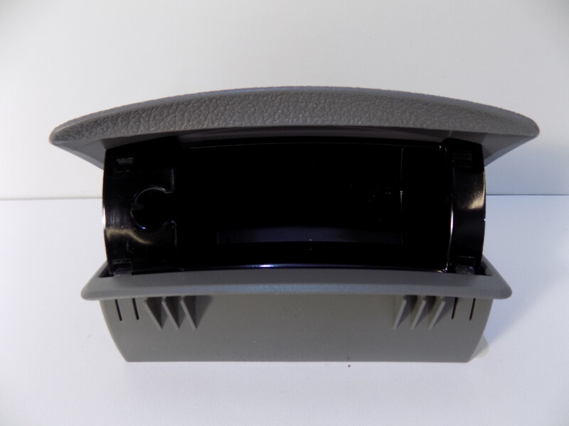 Пепельница Volkswagen Touran  2014 1.6 Дизель Ужгород