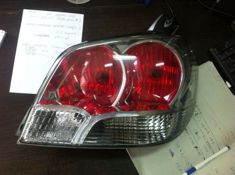 Фонарь задний правый Mitsubishi Outlander  2003 2.0 Бензин Новомосковск