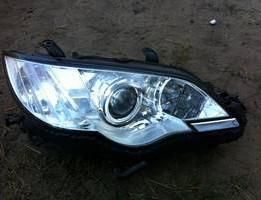 Правая фара ксенон с омыватели в сборе Subaru Legacy 4  2007 2.0 Бензин Киев
