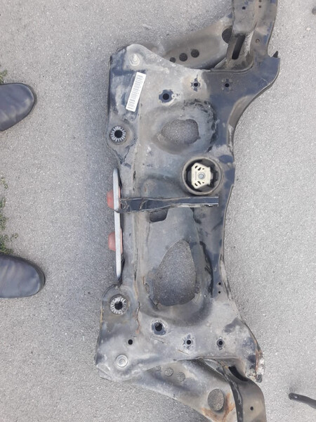 Подрамник Volkswagen Jetta 7 2020 г.  2.5 л бензин Херсон