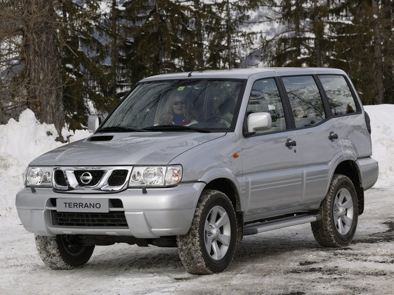 Крило переднє ліве Nissan Terrano II R20 2002 р.  2.7 л дизель Хмельницький