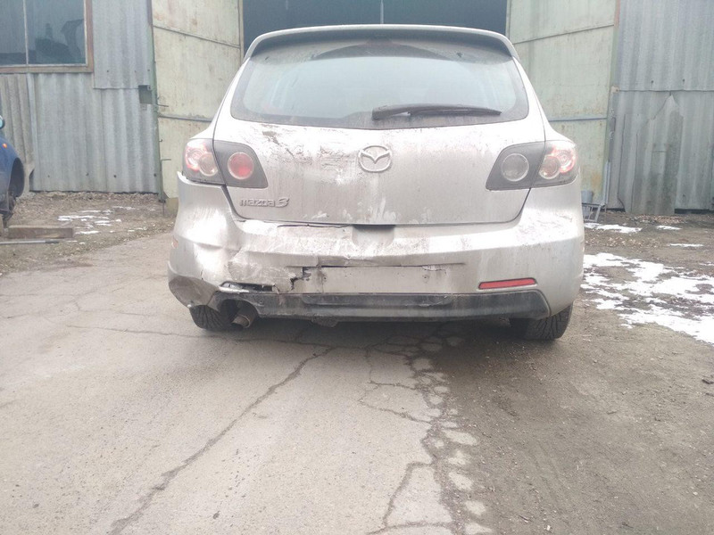 Бампер задний Mazda 3 хэтчбек 2003 г.  2.0 л бензин Черкассы