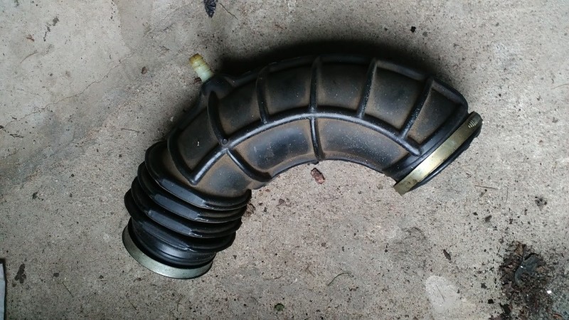 Гофра патрубок от воздушного фильтра к впускному коллектору Opel Rekord E  1984 2.0 Бензин Мелитополь