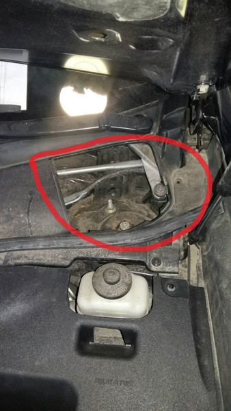 Пластик подкапотный Lexus RX 2014 г.  3.5 л бензин Одесса