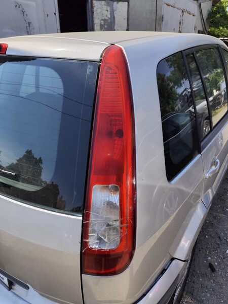 Правый заддний фонарь Ford Fusion  2007 хэтчбек 1.6 Бензин Одесса