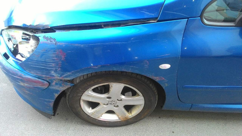 Крыло левое Peugeot 307 СС (Купе) 2003 2.0 Бензин 