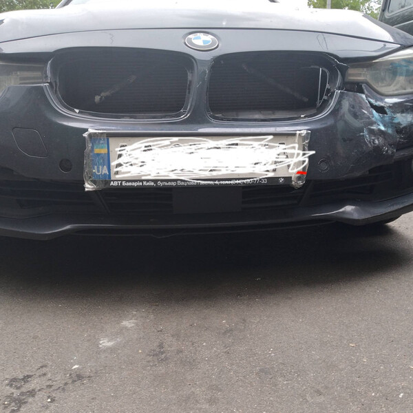 Бампер передний голый BMW 3 Series F30 2015 г.  2.0 л бензин Киев