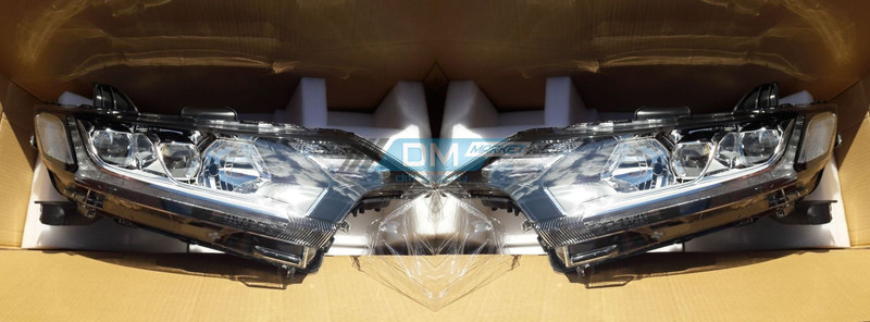 Фари передні 8301C864   Mitsubishi Outlander