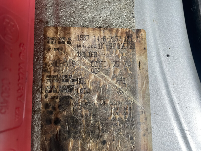 Крило переднє праве сірий колір Volkswagen Golf 5 2006 хэтчбек 1.6 Бензин Могилев-Подольский