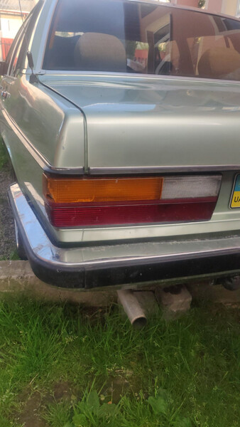 Фонарь задний левый (без трещин) Audi 100 C2  1980 1.9 Дизель 