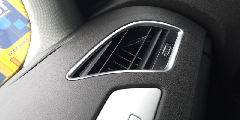 Воздуховод дефлектоа Audi A4 allroad quattro  2016 2.0 Дизель Кременчуг