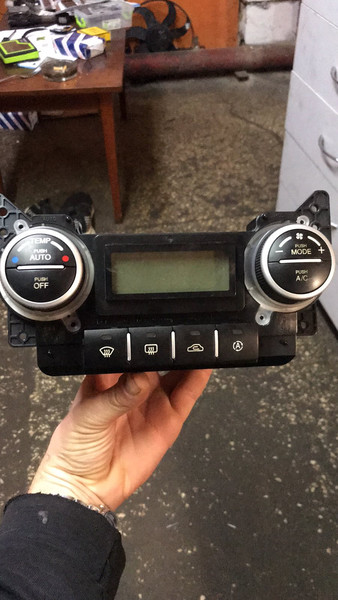 Блок управління клімат-контролем 97250-2F520   Kia Cerato