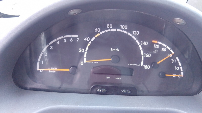 Приборная панель Mercedes Sprinter 2003 г.  2.2 л дизель Днепр