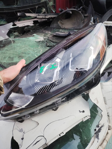 Фара передняя Ford Escape  2021  Электро 