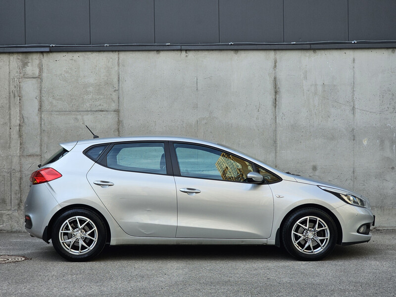 Двері задні праві Kia Ceed  2015 хетчбек 1.6 Дизель Київ