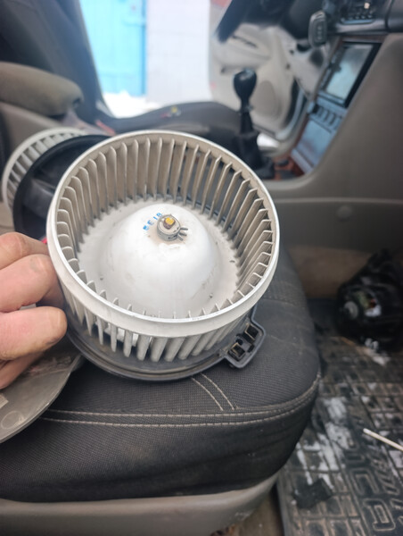 Моторчик пічки Chevrolet Evanda  2005 2.0 Бензин 