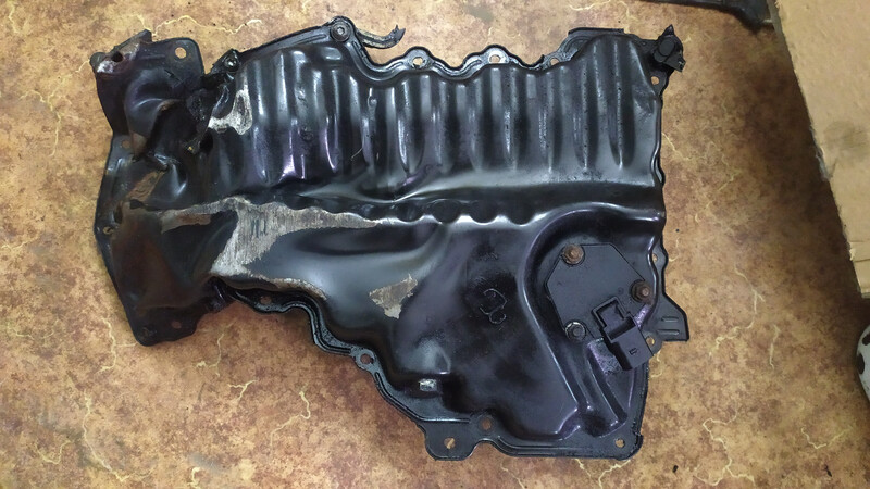 Масляный поддон Volkswagen Passat  2014 Винница
