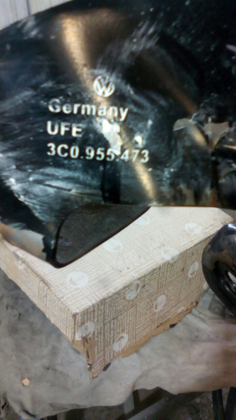 Кронштейн крепления бачка омывателя Volkswagen Passat CC  2013 2.0 Дизель Покровск