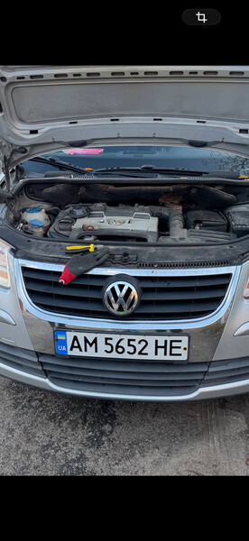 Решетка радиатора Volkswagen Touran  2008 универсал 1.4 Бензин Житомир