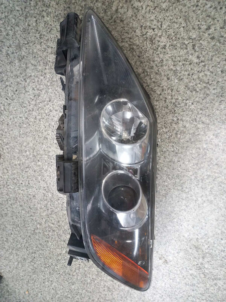 Фара левая ксенон Mazda CX-7  2007 2.3 Бензин Львов