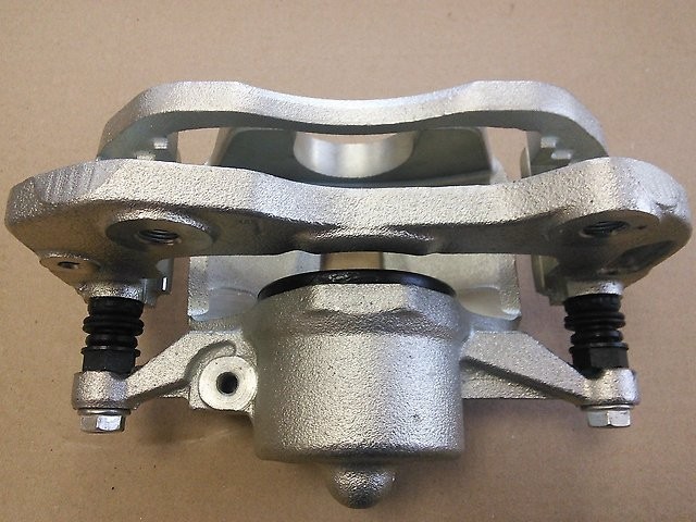 Гальмівний супорт передній MR527977   Mitsubishi L 200