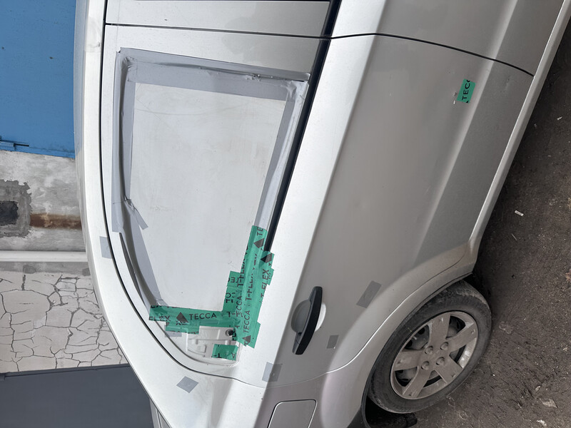 Двері задні Chevrolet Aveo  2008 1.2 Бензин 