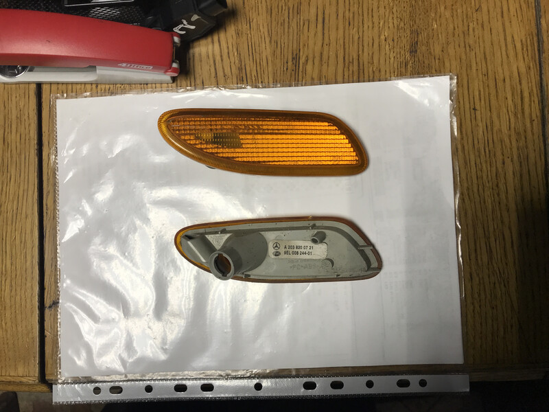 Фонарь боковой Mercedes-Benz C-Class  2007 2.0 Бензин Киев