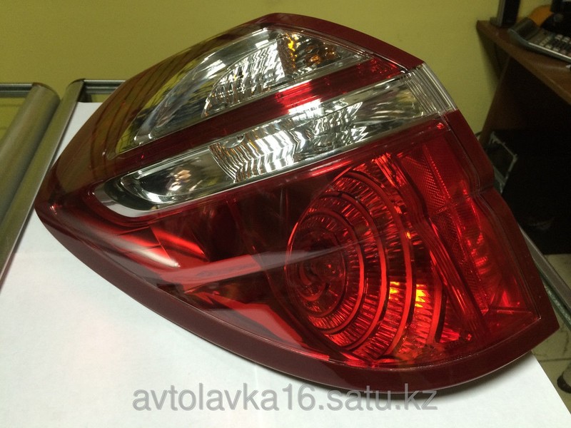 Фонарь левый 84201AG232   Subaru Legacy, Subaru Outback