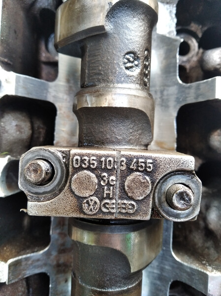 Бугель распредвала 035103455   Audi 100, Audi 90, Audi A6