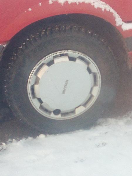 Ковпак Nissan Sunny B12  1988 хетчбек 1.6 Бензин 