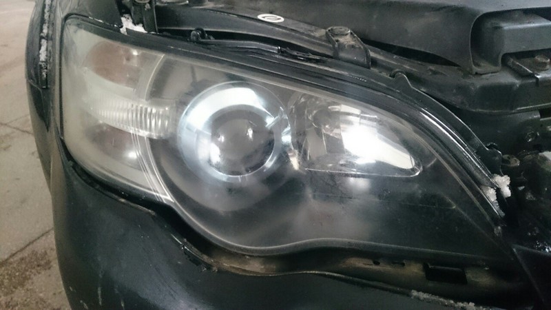 Правая фара Subaru Legacy 4  2004 2.0 Бензин Киев