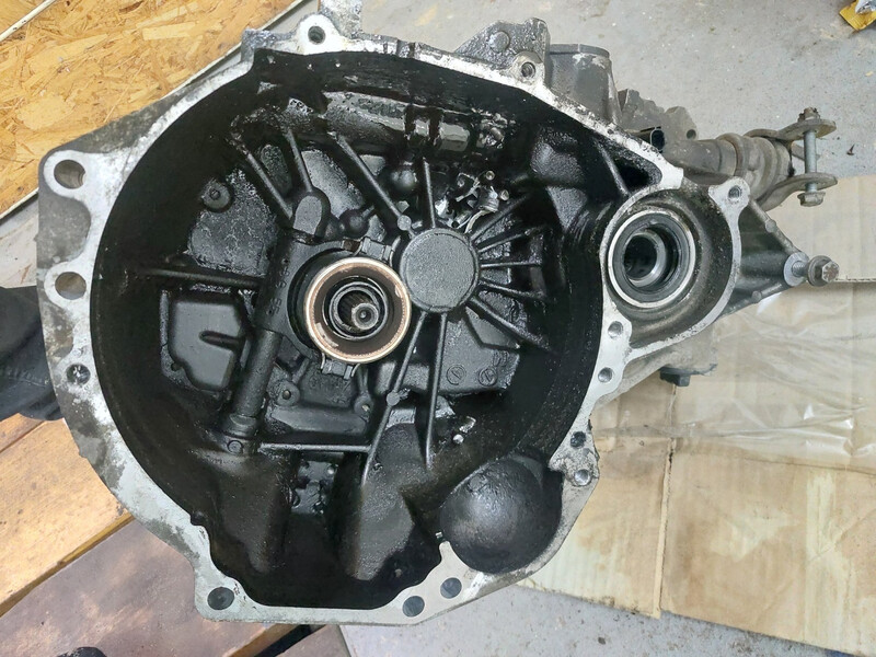 МКПП Nissan Primera P12  2005 универсал 1.6 Бензин Хмельницкий