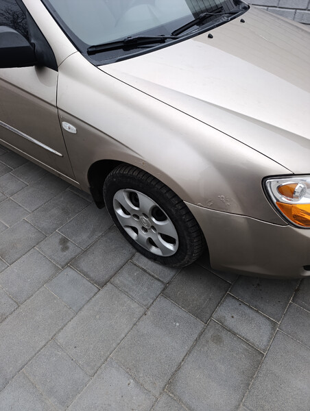 Правое переднее крыло в цвет (бежевый) Kia Cerato  2008 1.6 Бензин 