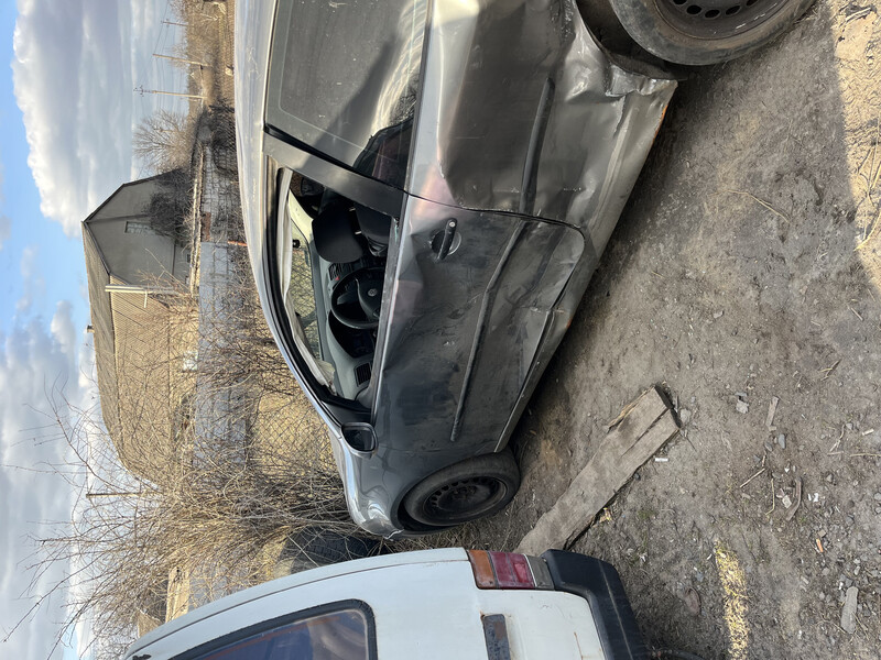 Двери Volkswagen Golf 5  2004 купе 1.6 Бензин Вознесенск