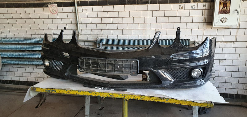 Бампер передний голый amg Mercedes-Benz E-Class  2003 5.0 Бензин Харків