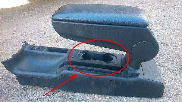 Подстаканник Audi A4 B5 1997 2.0 Бензин Хмельницкий