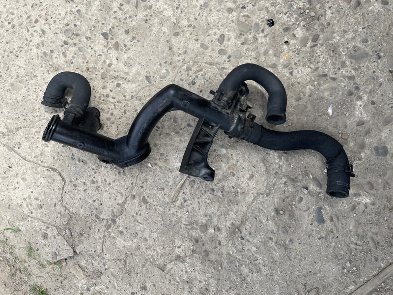 Патрубок радіатора Citroen C4 універсал 2007 р.  1.6 л дизель