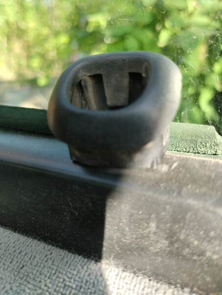 Облицювання кнопки відчинення дверей Renault Kangoo 2006 р.  1.5 л дизель Запоріжжя