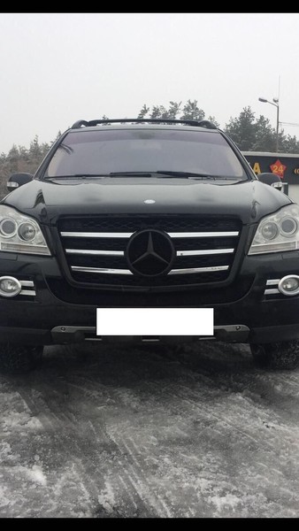 Эмблема решетки радиатора Mercedes GL-Сlass X164 2007 г.  3.2 л дизель Киев