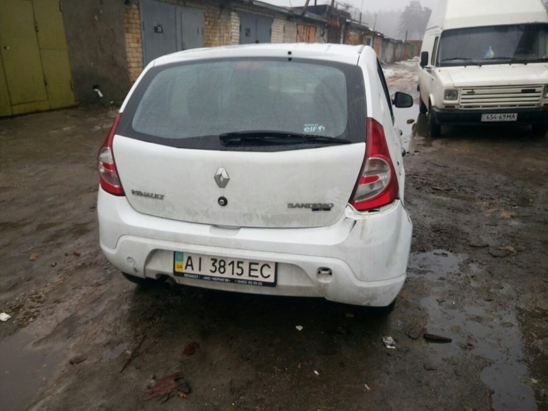 Задний бампер Renault Sandero 2 хэтчбек 2013 г.  1.4 л бензин Славутич