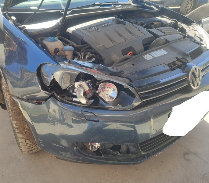 Фара, крыло, форсунка правая сторона Volkswagen Golf  2012 1.6 Дизель 