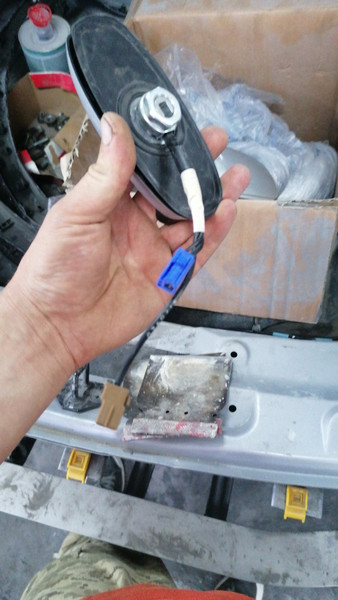 Антенна Infiniti QX70 2017 г.  3.7 л бензин Чернигов