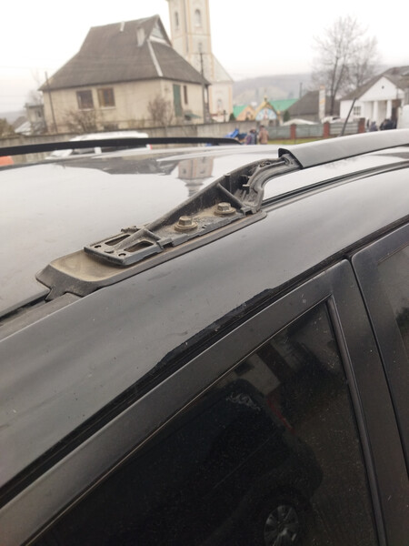 Передня, ліва заглушка рейлінга Toyota RAV4  2006 2.0 Бензин Ужгород