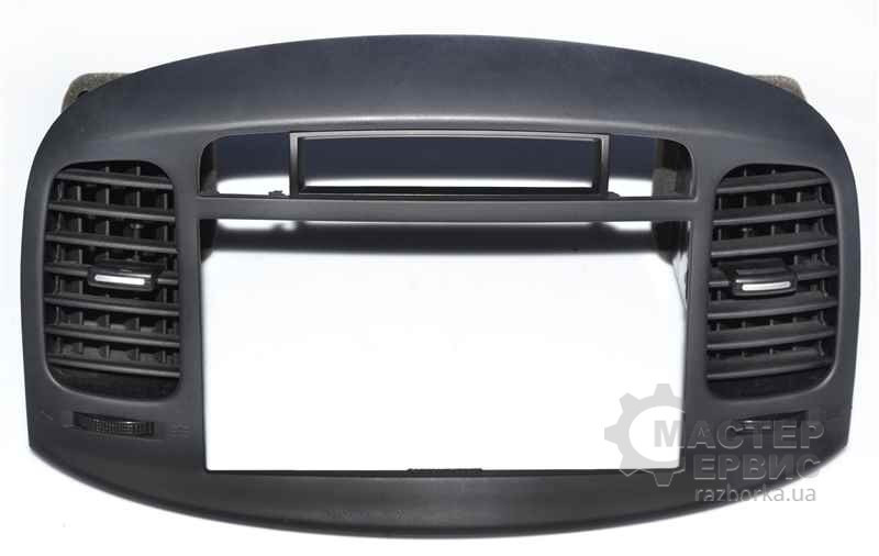 Центральная рамка торпедо Hyundai Accent  2008 1.4 Бензин Киев