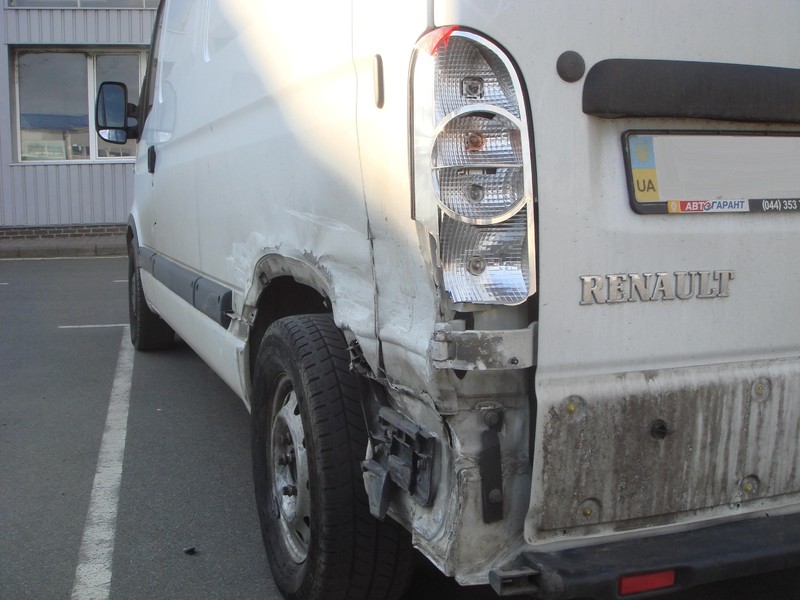 Четверть задняя левая Renault Master  2006 2.0 Дизель Бровары