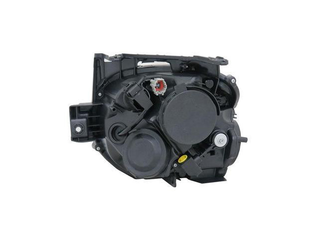 Галогенная фара правая Nissan Juke  2016 хэтчбек 1.6 Бензин Киев