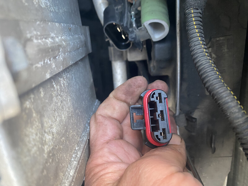 Резистор вентилятора охлаждения Opel Insignia A  2010 универсал 2.0 Дизель Киев